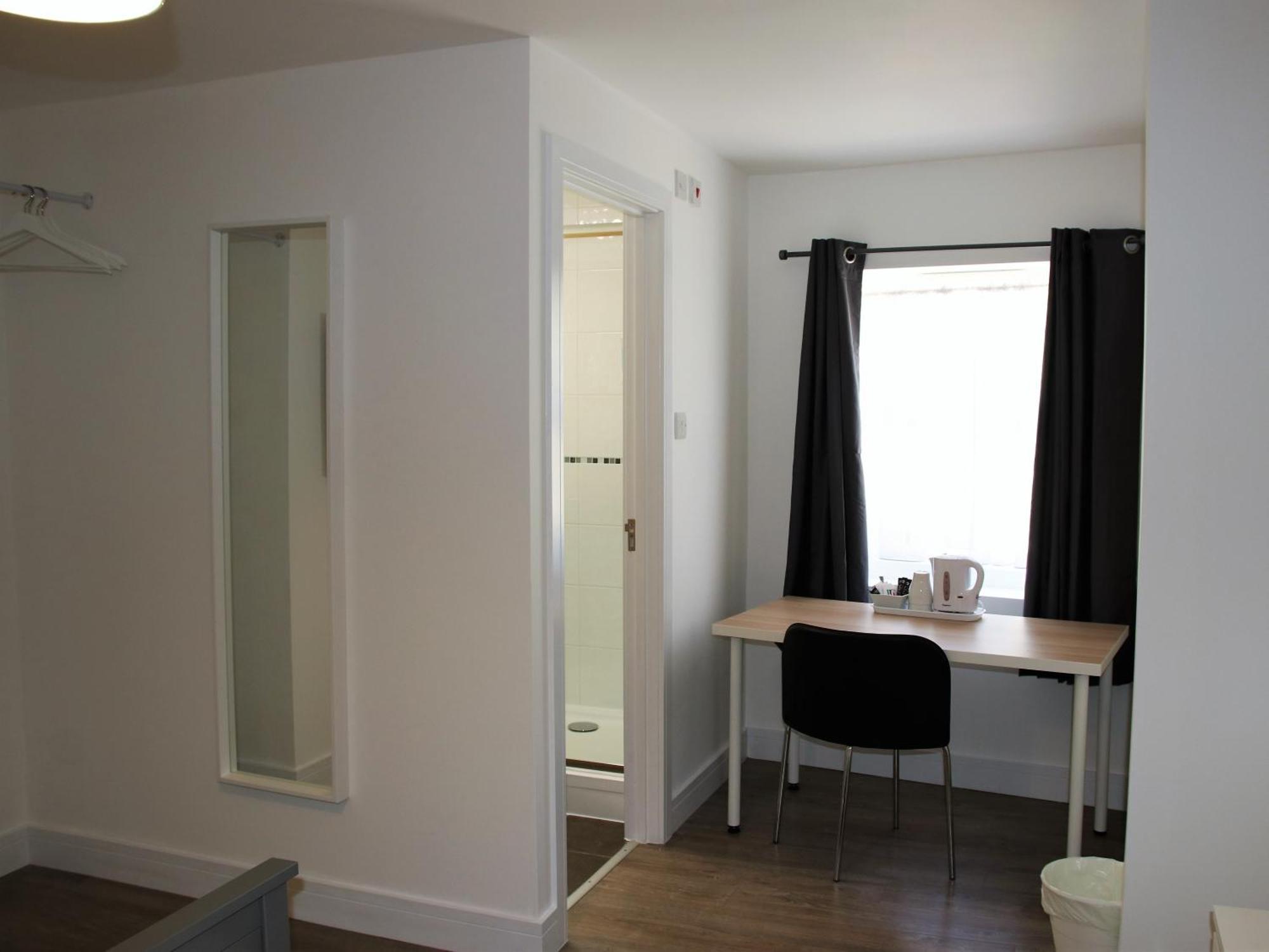The Swan Inn Southampton Room photo