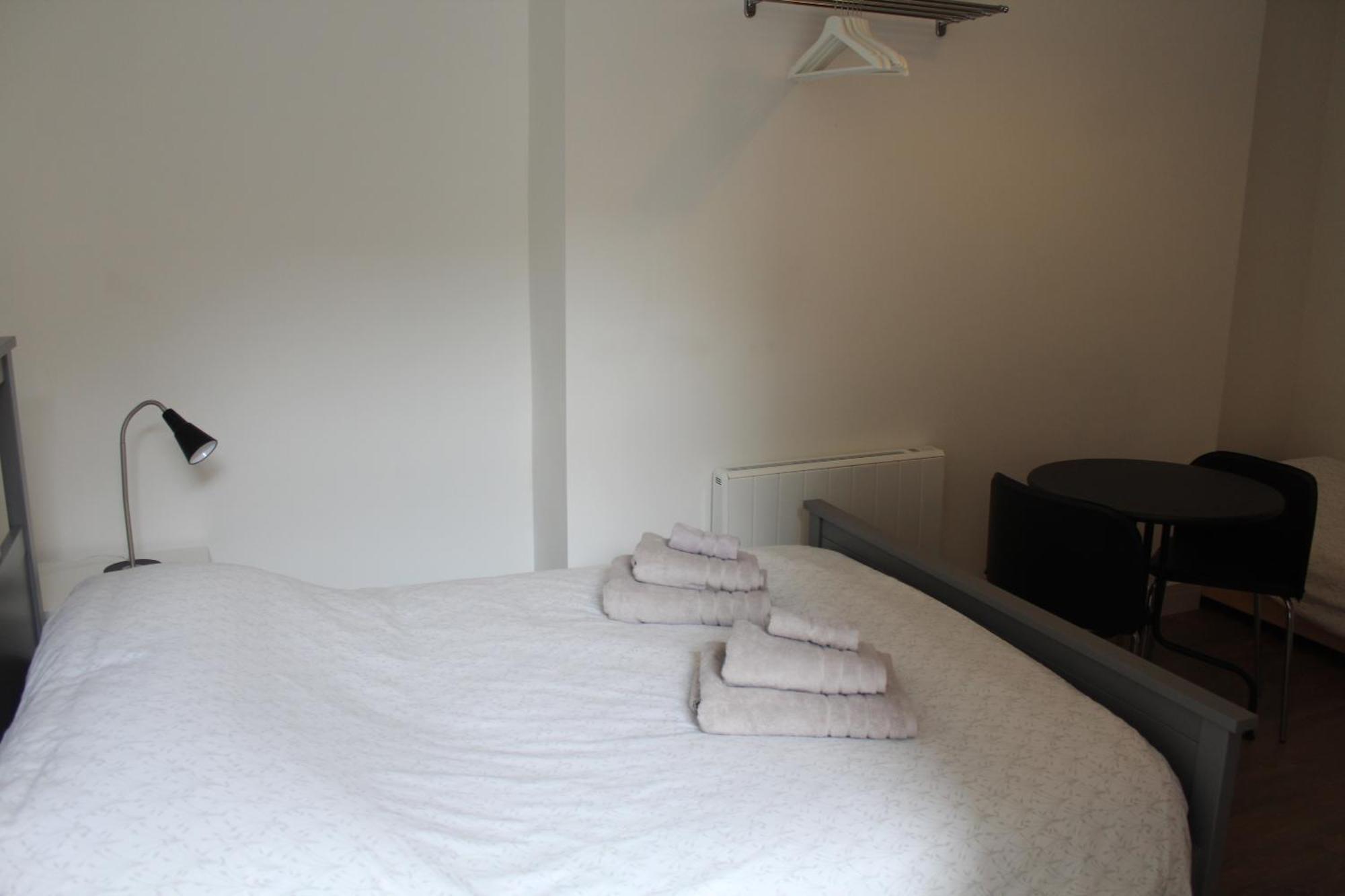 The Swan Inn Southampton Room photo