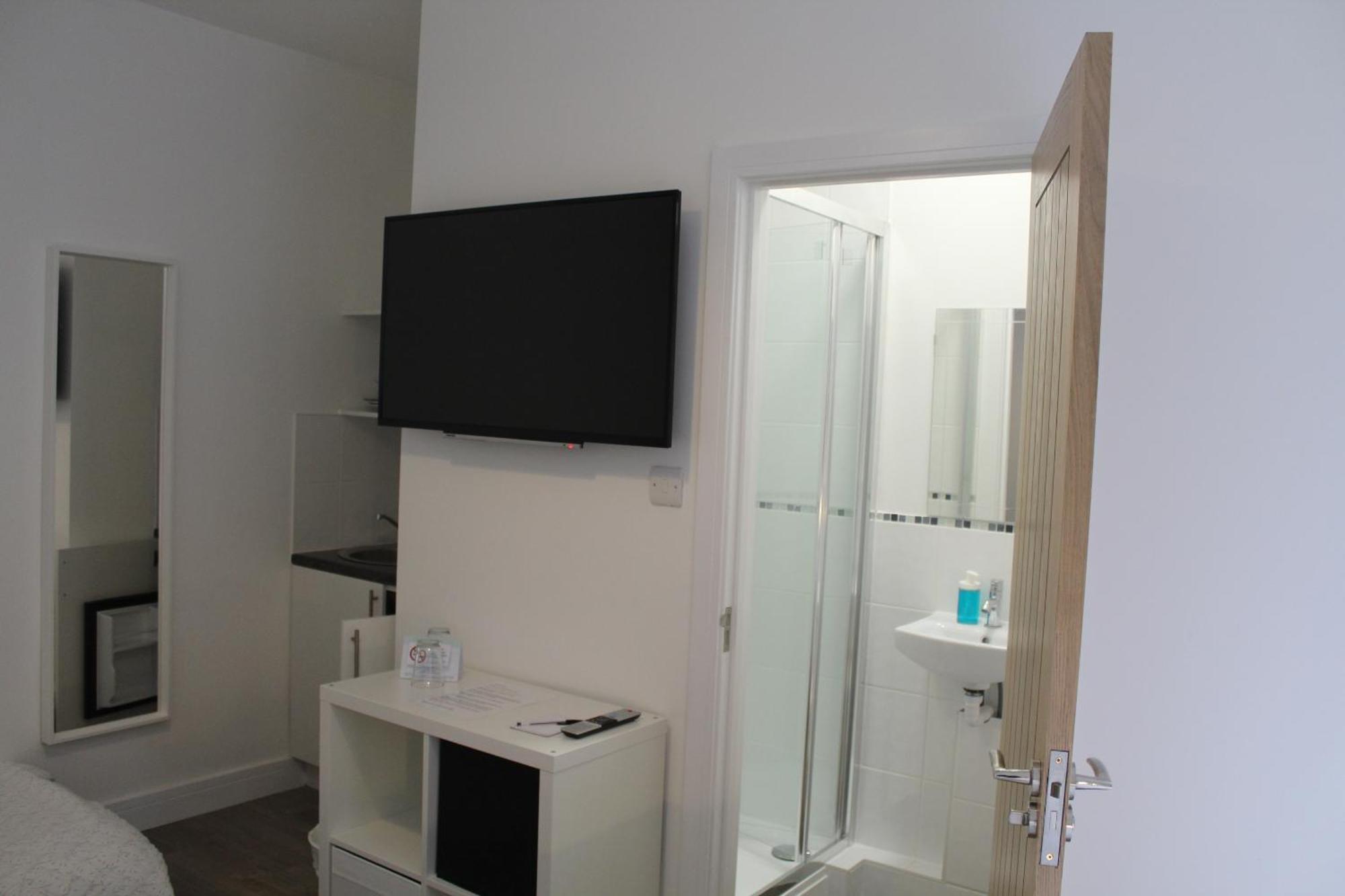 The Swan Inn Southampton Room photo