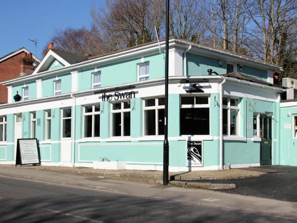 The Swan Inn Southampton Exterior photo